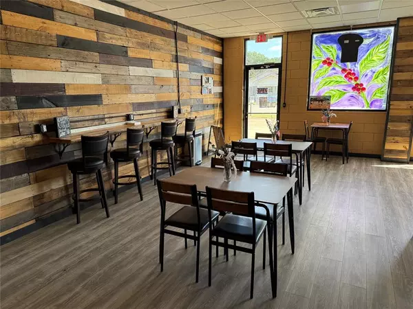 Comanche, OK 73529,201 N Rodeo DR