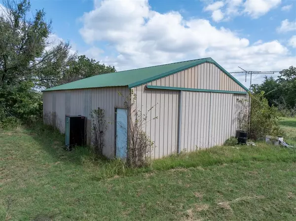 Prague, OK 74864,102264 S 3560 Rd