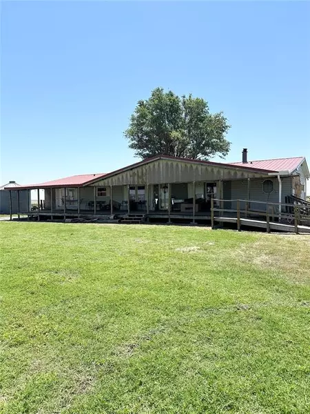 36271 E County Road 1510 RD, Mangum, OK 73554