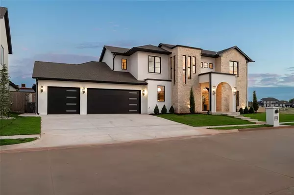 2216 Stone Mill CT, Yukon, OK 73099