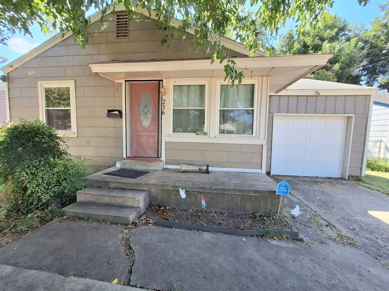 236 Russell DR, Midwest City, OK 73110