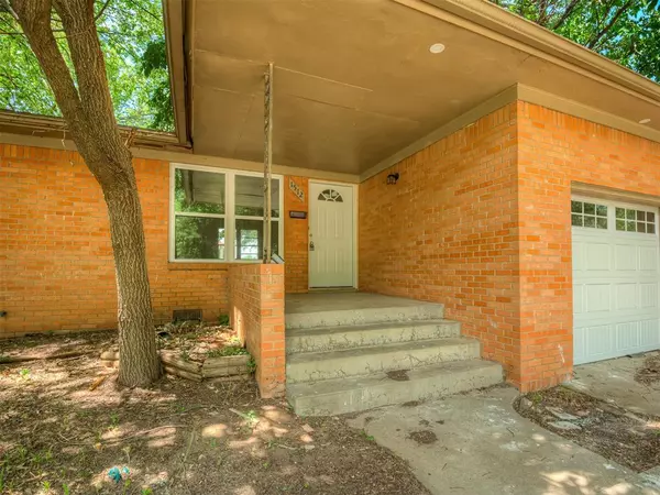 Norman, OK 73072,1512 Bedford LN