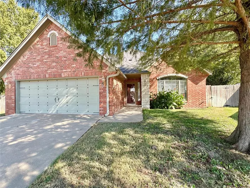 1609 Cedar Bend CT, Shawnee, OK 74804
