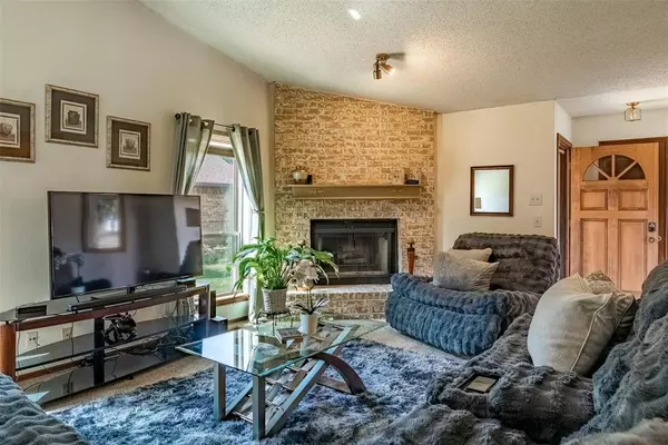 Oklahoma City, OK 73162,4704 Hemlock LN