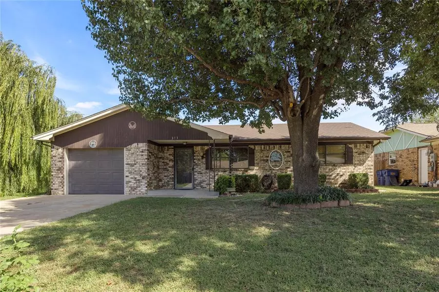 313 Hal DR, El Reno, OK 73036