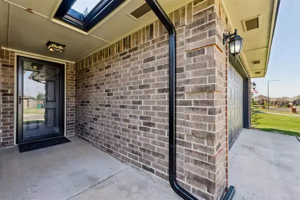 Oklahoma City, OK 73170,136 SW 132nd PL