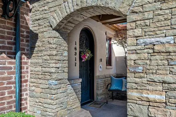 Edmond, OK 73013,16317 Scotland WAY