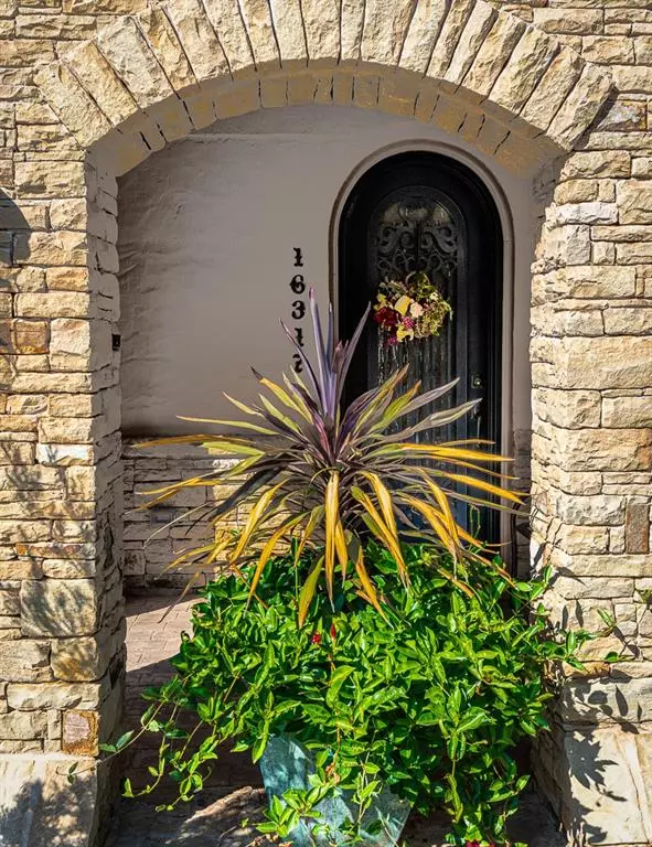 Edmond, OK 73013,16317 Scotland WAY