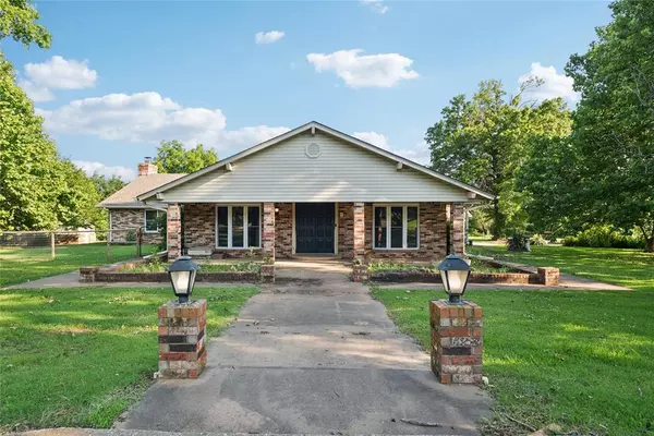 9850 E Maguire RD,  Noble,  OK 73068