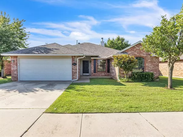 4001 Tori PL, Yukon, OK 73099