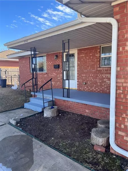 1112 W Robinson ST, Norman, OK 73069