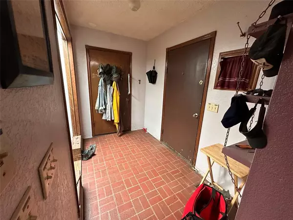 Edmond, OK 73034,9505 Weeping Willow WAY