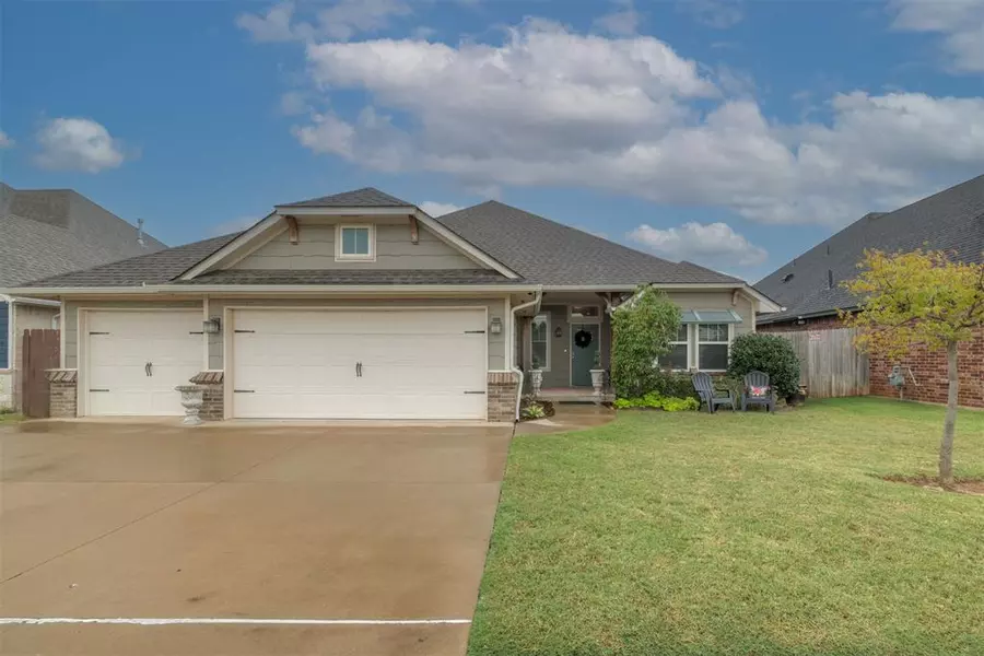 18001 Haslemere LN, Edmond, OK 73012