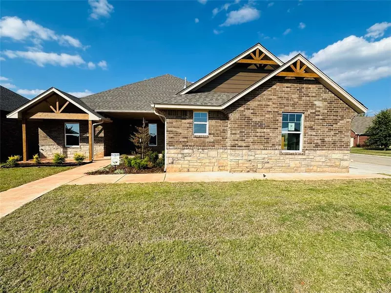 2915 Summit Hollow CIR, Norman, OK 73071