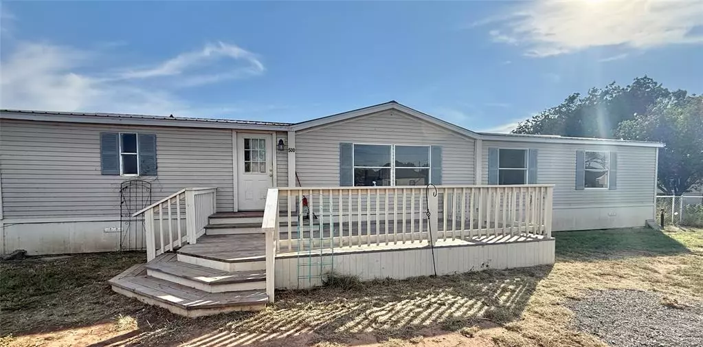 500 E 7TH ST, Blair, OK 73526