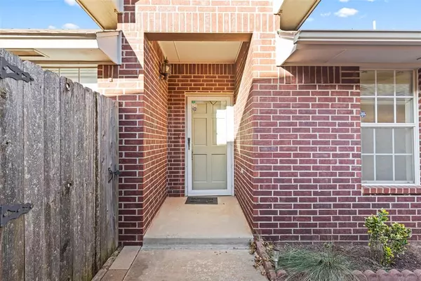 Edmond, OK 73013,1256 NW 138th ST