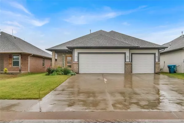 2400 Alta Vista LN, Edmond, OK 73034