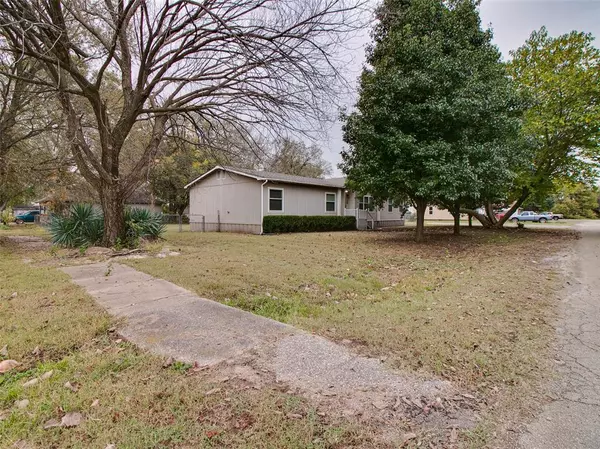 20 CLEASON AVE, Davenport, OK 74026