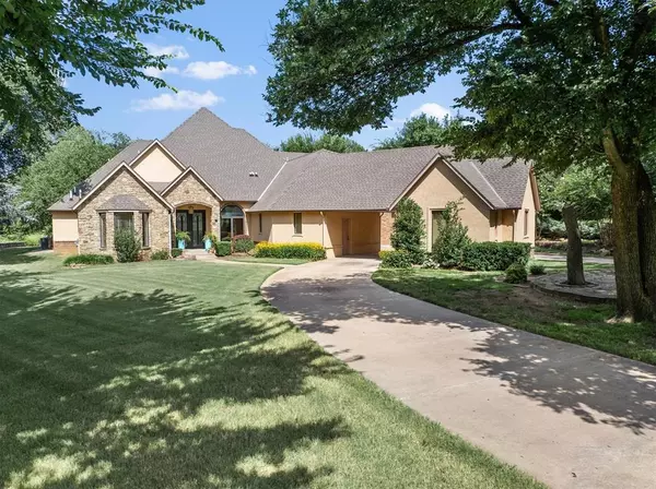 750 Stone BRG, Edmond, OK 73034