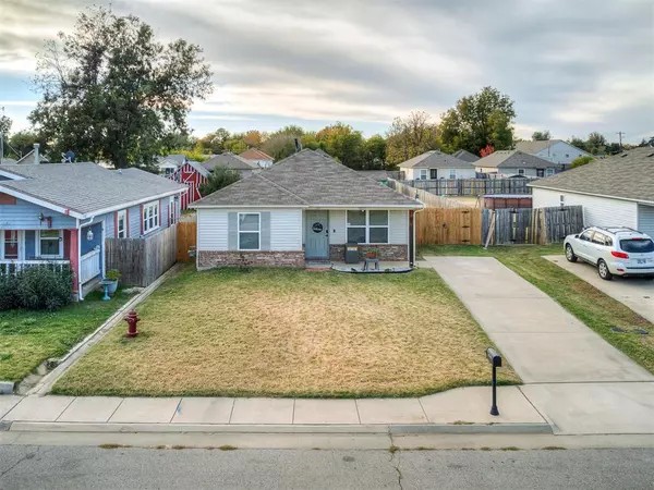 121 N M AVE, El Reno, OK 73036