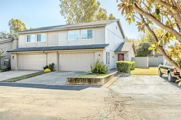 9914 Hefner Village PL, Oklahoma City, OK 73162