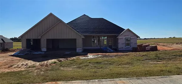 2447 Sierra CIR, Blanchard, OK 73010