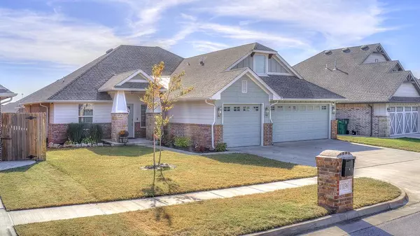 11036 NW 20th ST, Yukon, OK 73099