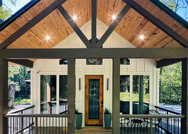 35 Cedar Dale LN, Broken Bow, OK 74728