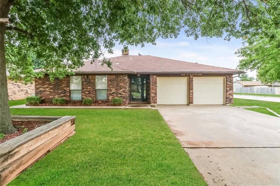 100 N Eastgate DR, Yukon, OK 73099