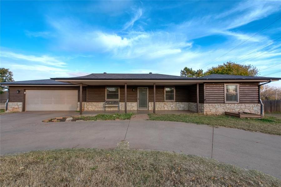 202 N Otis AVE, Elk City, OK 73644