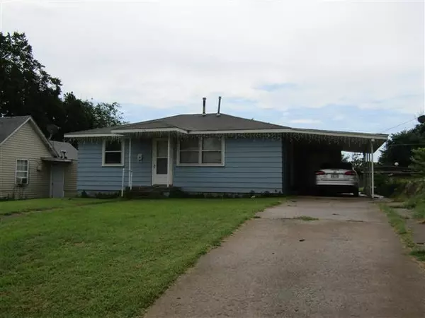 614 W Franklin ST, Weatherford, OK 73096