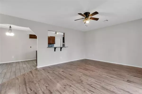 Oklahoma City, OK 73139,617 SW 71st ST