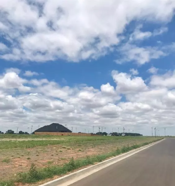 3516 Norman DR, Weatherford, OK 73096