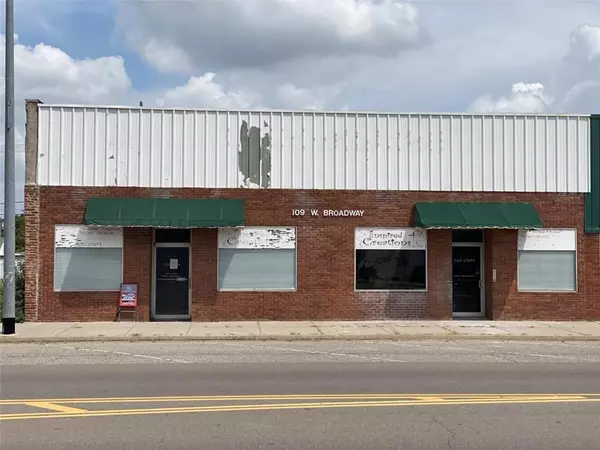 Lexington, OK 73051,109 W Broadway ST