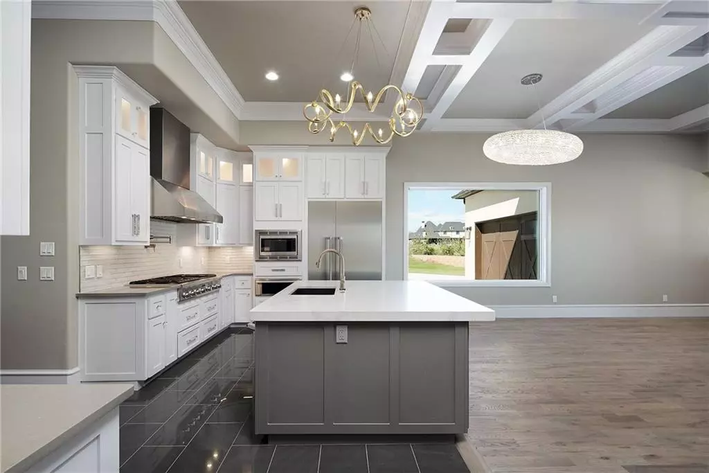 Edmond, OK 73012,17812 Blue Heron