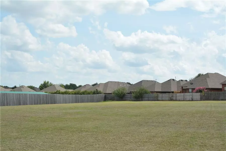 SE Mackleman ST, Midwest City, OK 73102
