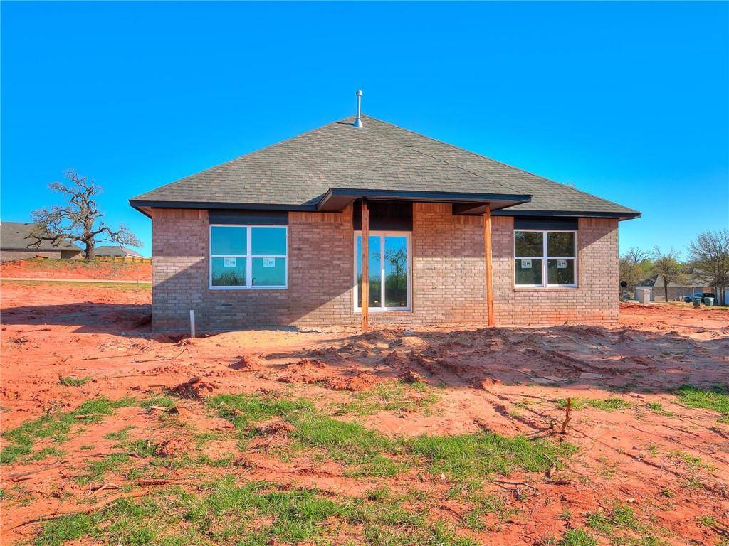 4549 Smokestack RD, Guthrie, OK 73044