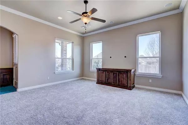 2224 Rock Bridge CT, Yukon, OK 73099