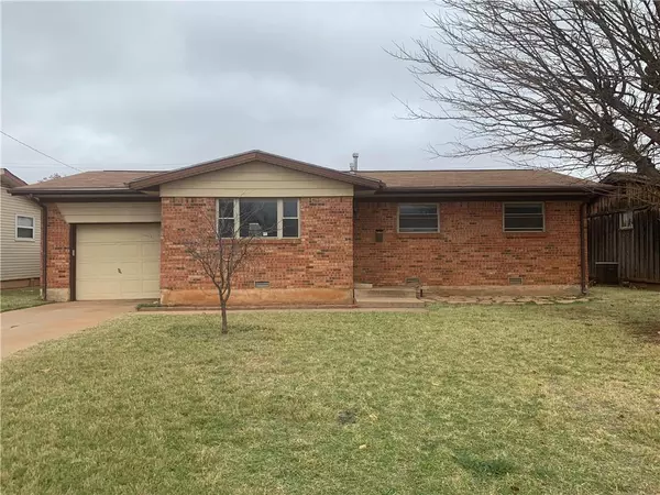 905 Denise, Altus, OK 73521