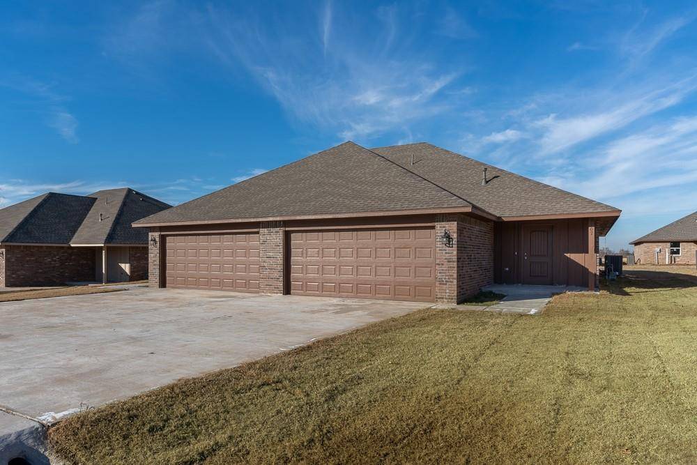1308 E Cavanaugh ST, El Reno, OK 73036