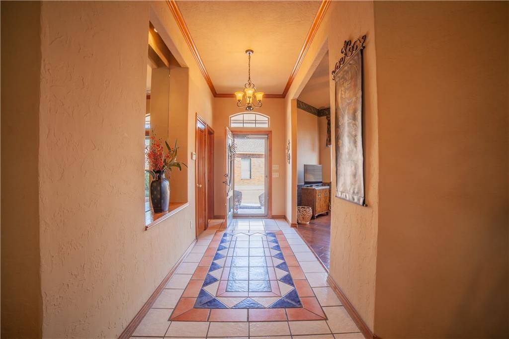 3200 Riviera DR, Norman, OK 73072