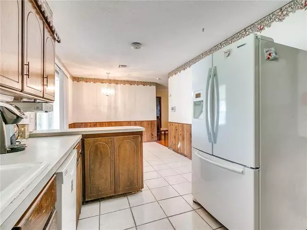 1707 Village DR, Norman, OK 73071