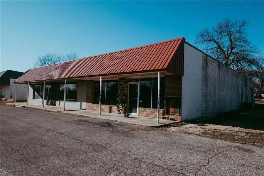 1020 E Robert S Kerr, Wynnewood, OK 73098