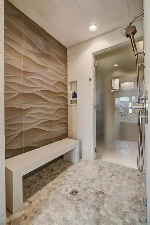 7304 Nichols RD, Nichols Hills, OK 73120