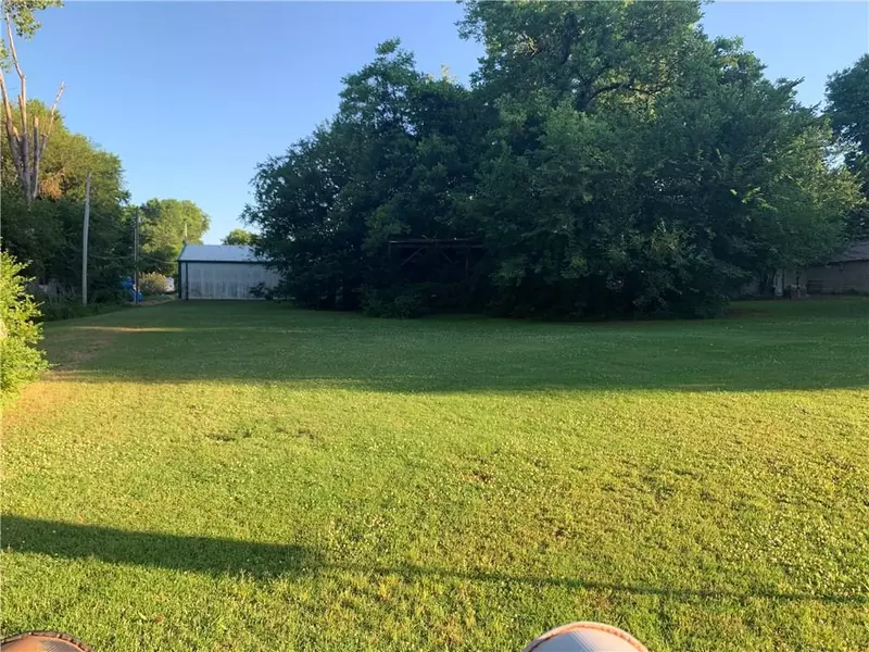 322 W Morehead AVE, Washington, OK 73093