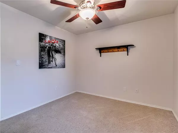 498 Timberidge RD, Harrah, OK 73045