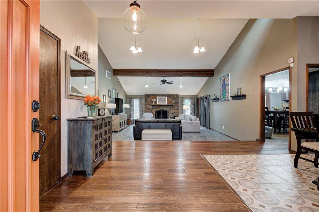 1925 Bunting CT, Edmond, OK 73034