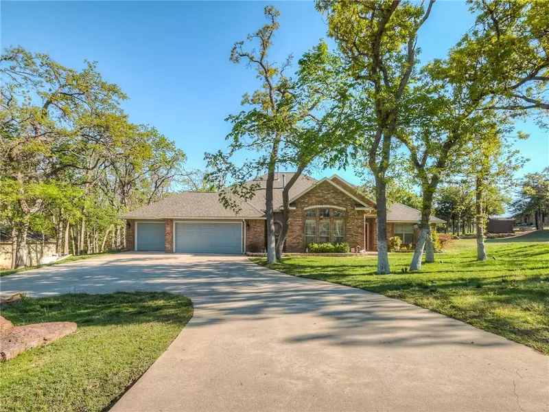 4770 Sweetwater DR, Guthrie, OK 73044