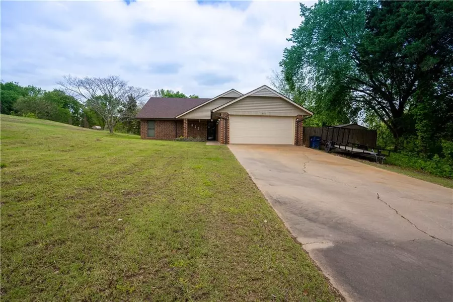 811 Cedar DR, Seminole, OK 74868