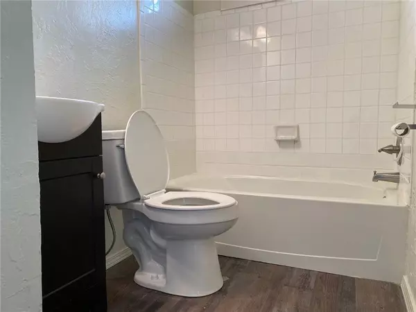 2856 NW 21st ST, Oklahoma City, OK 73107